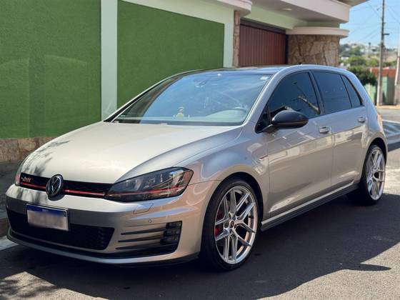 VOLKSWAGEN GOLF 2.0 TSI GTI 16V TURBO GASOLINA 4P AUTOMÁTICO VOLKSWAGEN GOLF 2.0 TSI GTI 16V TURBO GASOLINA 4P AUTOMÁTICO